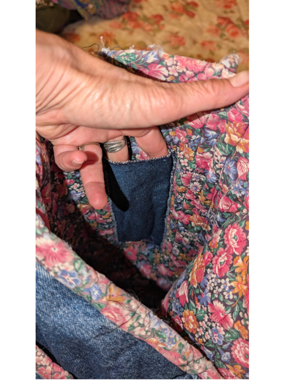 Unbranded Denim Tote Bag One Size Blue Pink Floral Heart - Picture 4 of 6